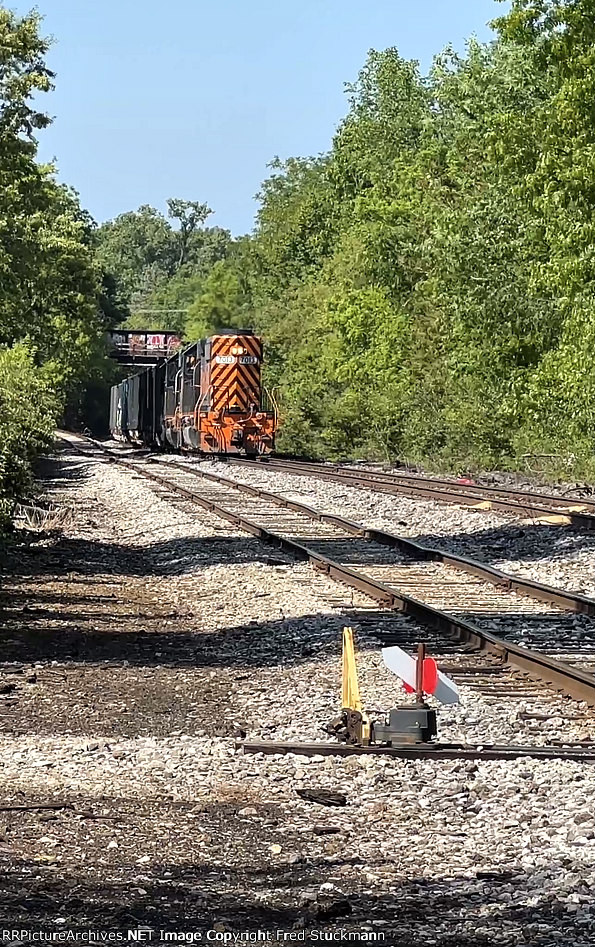 WE 7013 is set to shove under the Wheeling's Cleveland Sub.